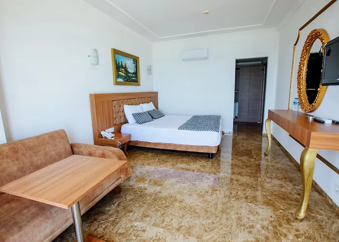 Kristal Beach Hotel Antalya